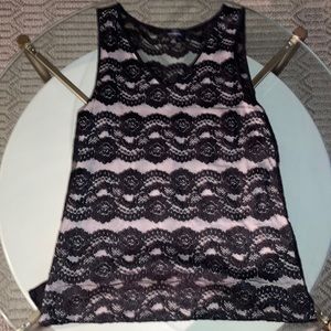 The Limited sleeveless casual/dress up top